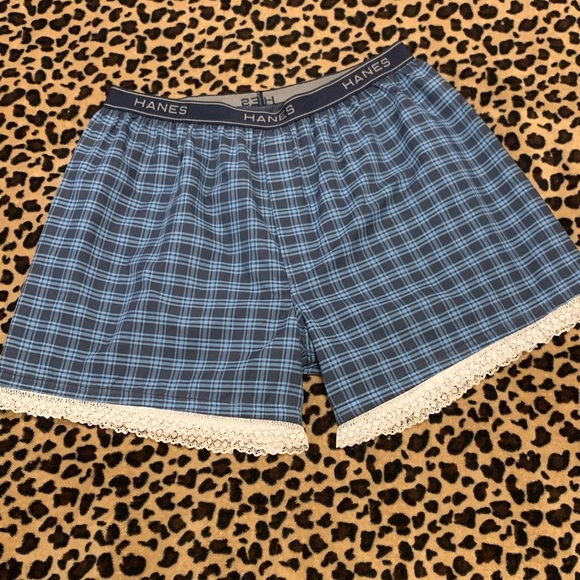 SOLD 
THROWBACK STYLE NEW Specialty Sewn Hanes Men’s Boxers Adorned W/Lace Women - Picture 1 of 11